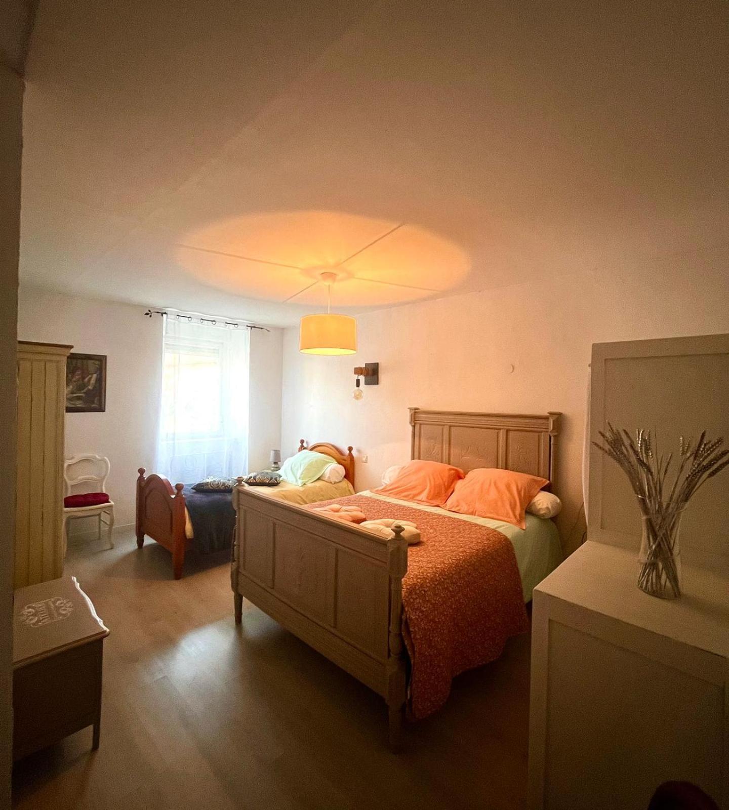 Meuble 3 Etoiles Dans Un Petit Village Du Gers Villecomtal-Sur-Arros Exterior foto
